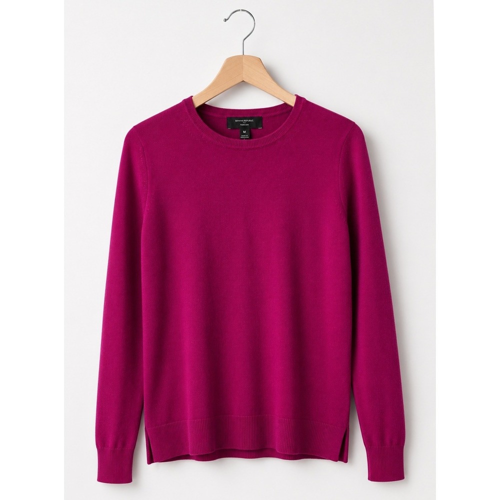 Banana Republic Women's Crewneck Sweater in Fuchsia